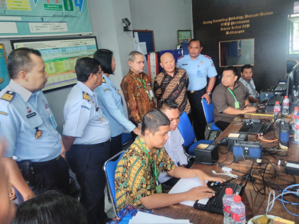 Disdukcapil, KPUD dan Kanwil Kemenkumham Kaltim Gelar Perekaman KTP-el di Lapas dan Rutan